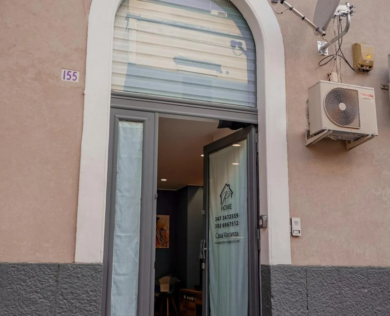 R-Home Crispi Catania Apartment