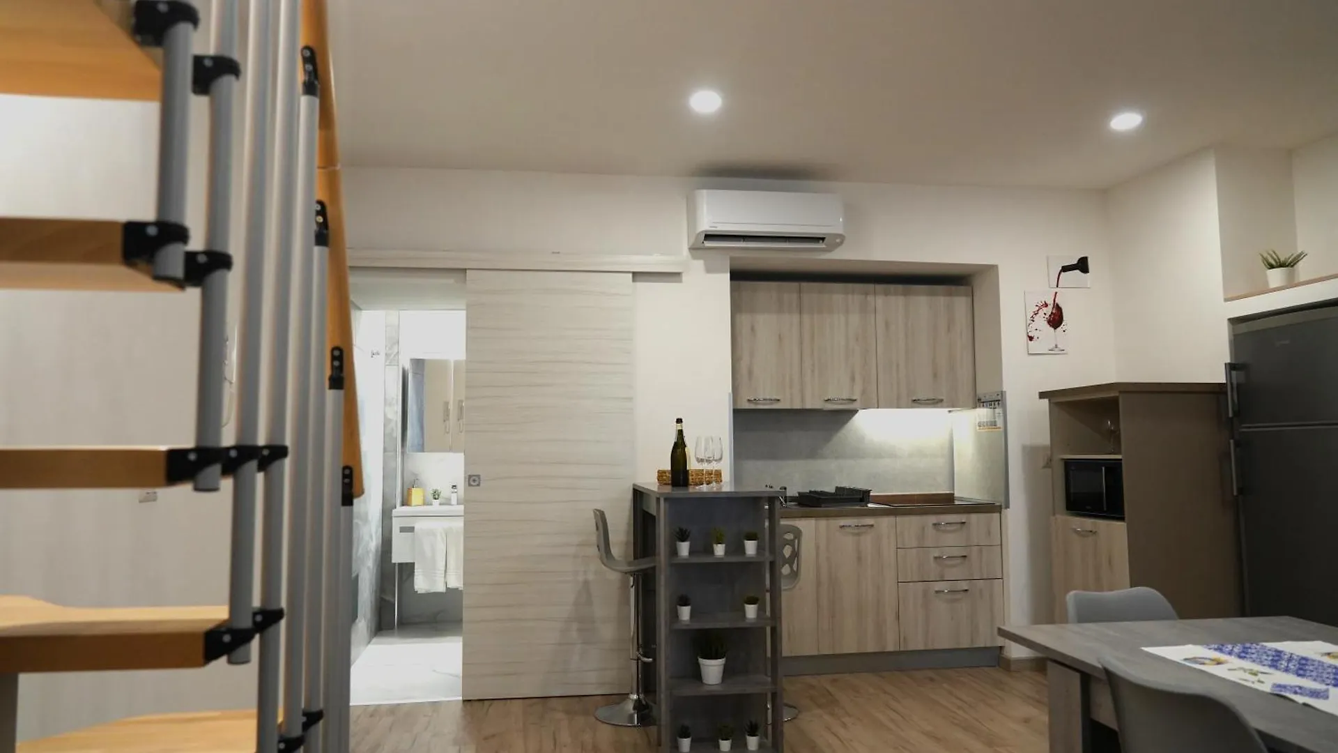 Apartment R-Home Crispi Catania