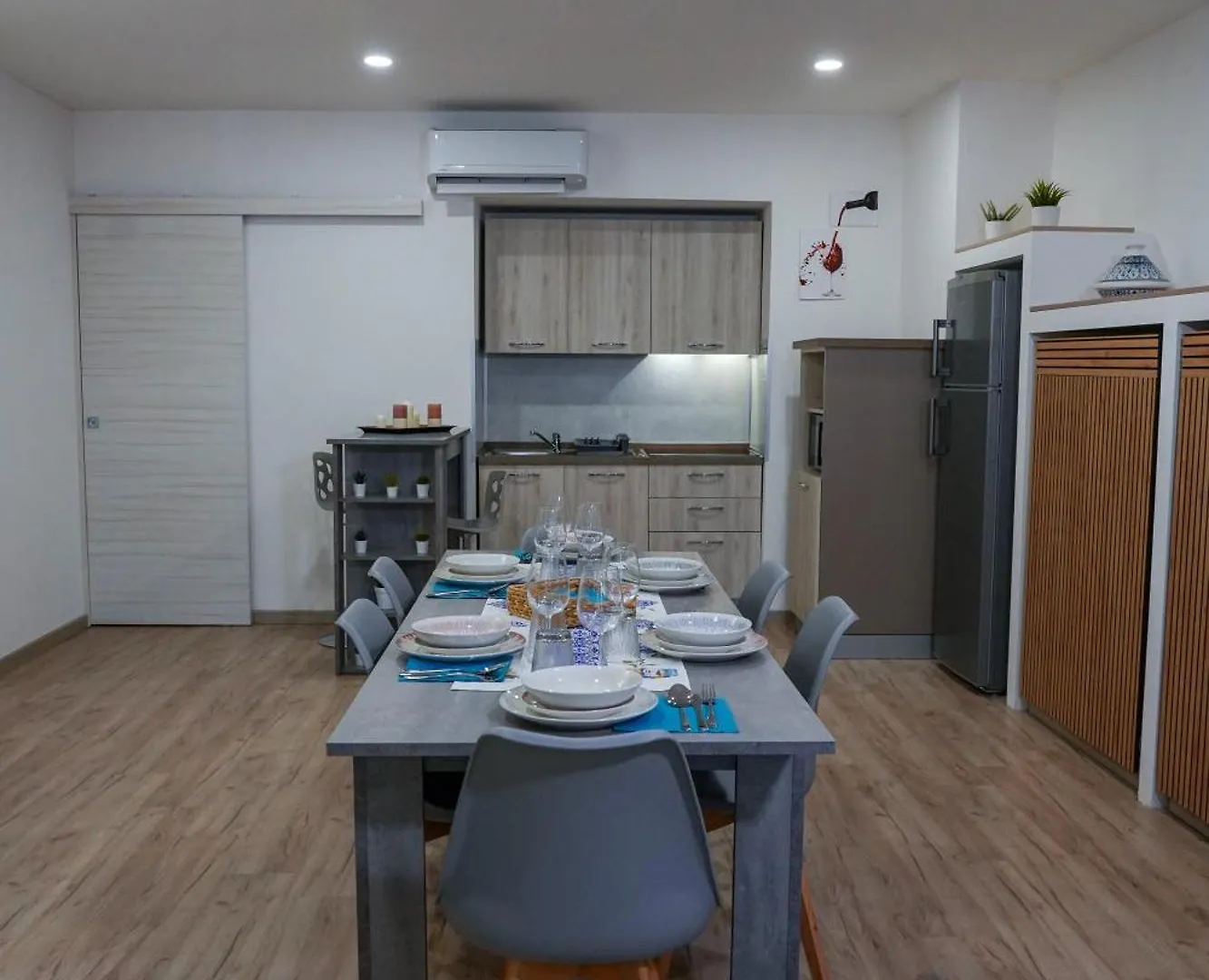 R-Home Crispi Catania Apartment