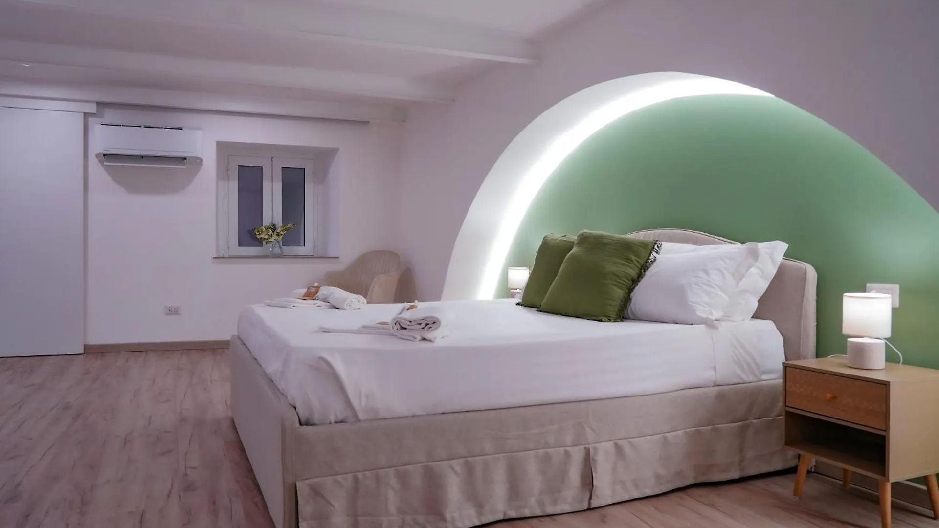 Apartment R-Home Crispi Catania
